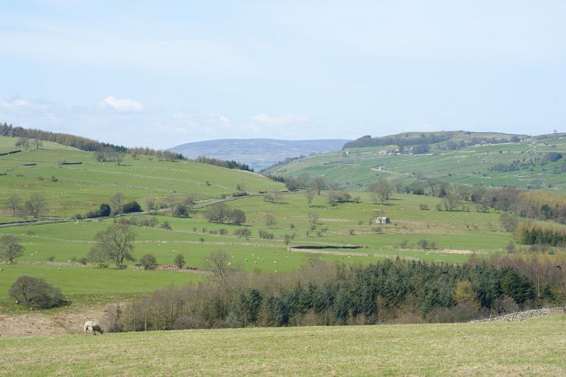 rolling hills in the yorkshire dales national park