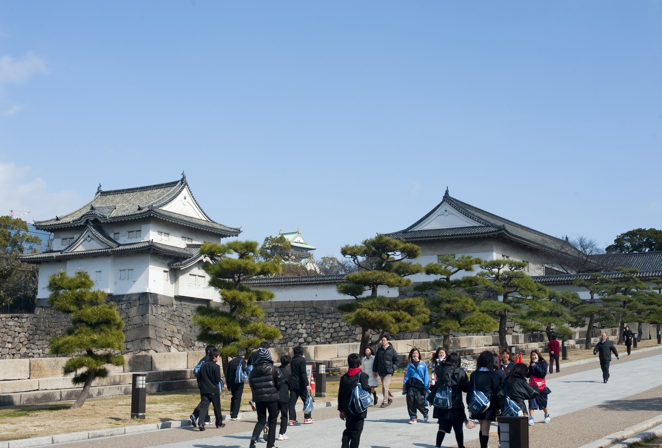 an image of Osaka jo - osaka castle and the otemon - western gate and walls