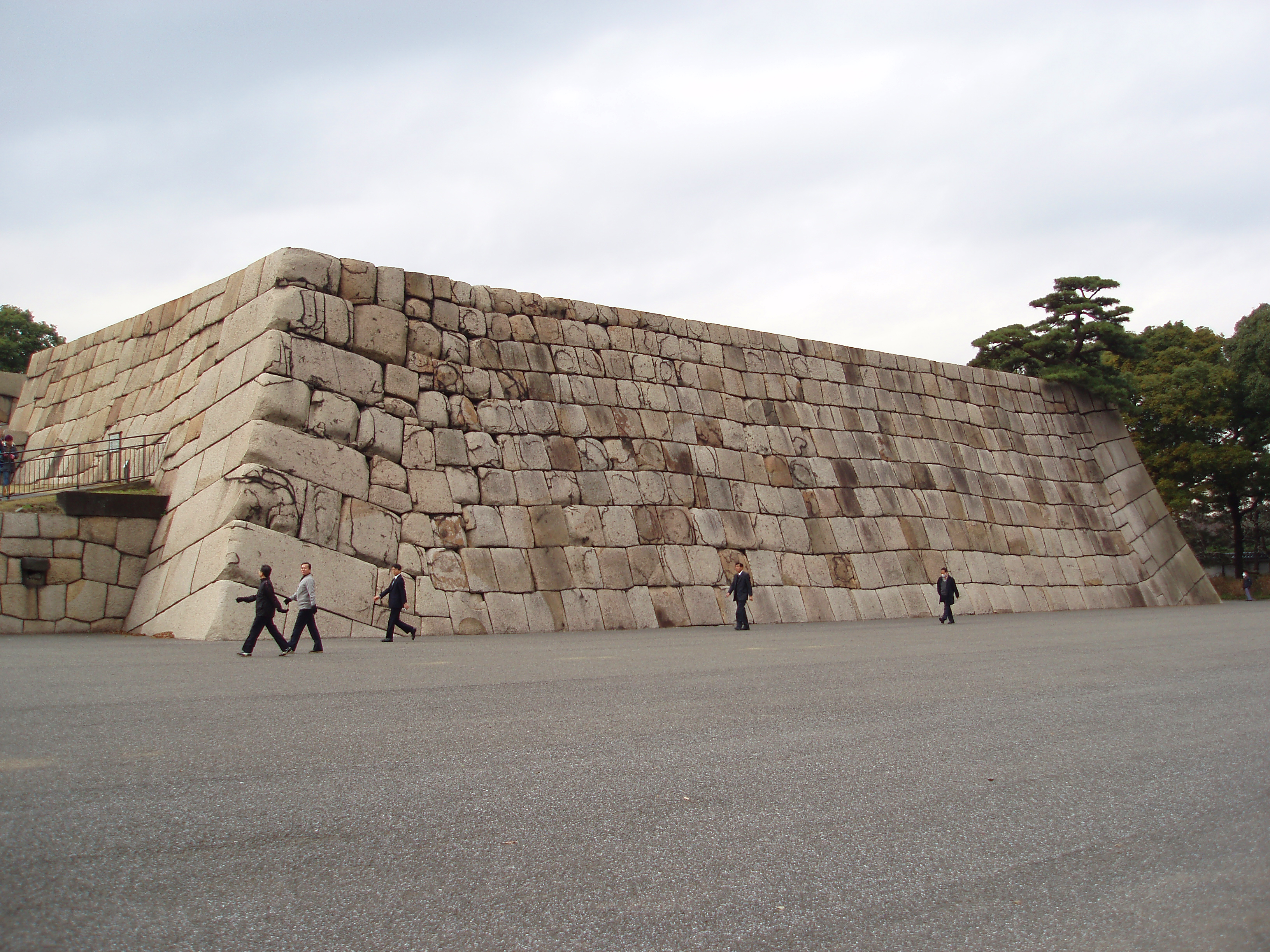 an image of stone foundations of the tokyo castle main tower or tenshu, distroyed by fire