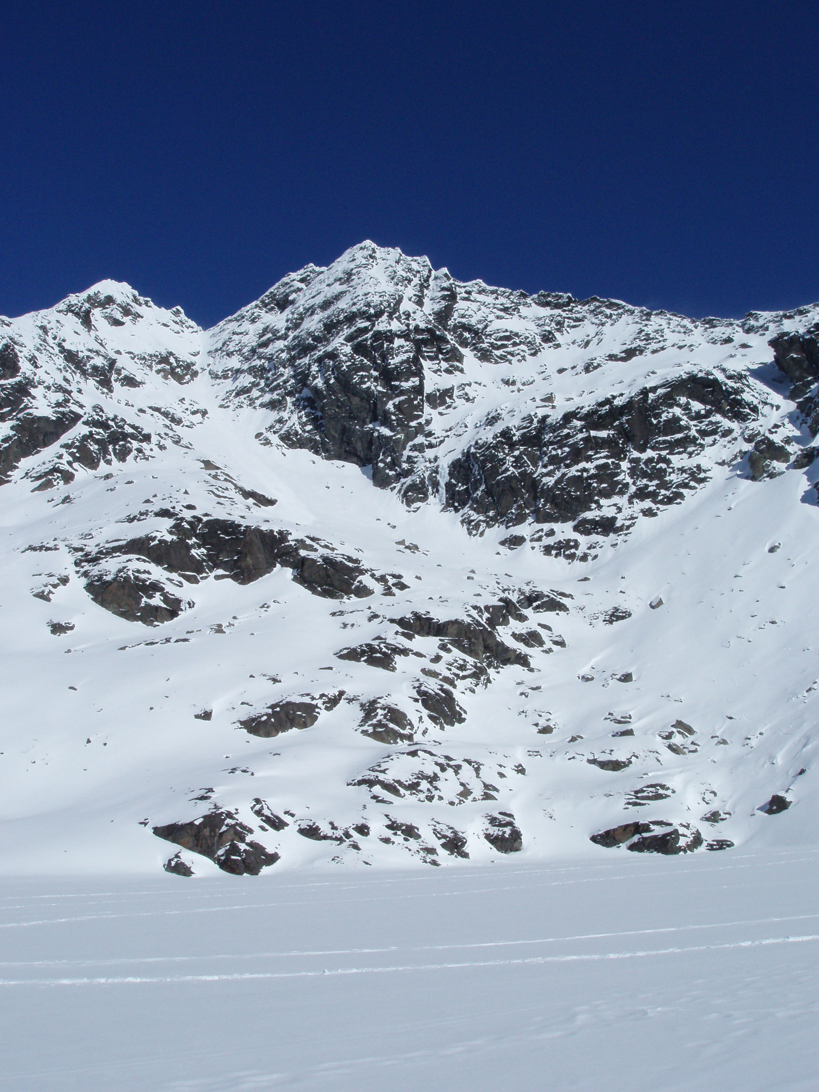 an image of rugged mountains in the remarkables ski area with a fresh covering of snow