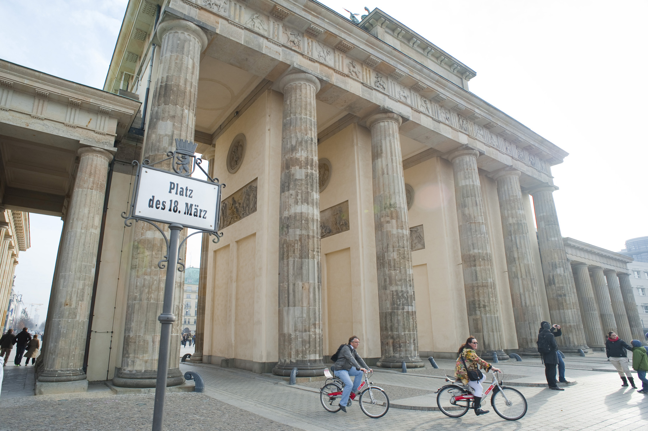 an image of Public space at the front of the brandenberg gate, commemorating free elections after reunification, Berlin, Germany
