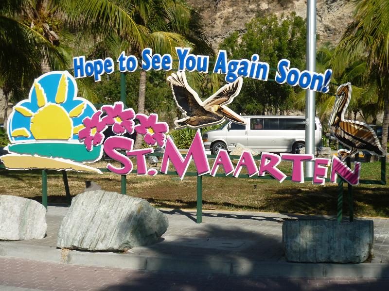 a sign wishing visitors to st maarten farewell