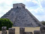 El Castillo temple built in the shape of a pyramid at the Mayan ruins of Chitzen Itza, Yucatan Peninsula, Mexico