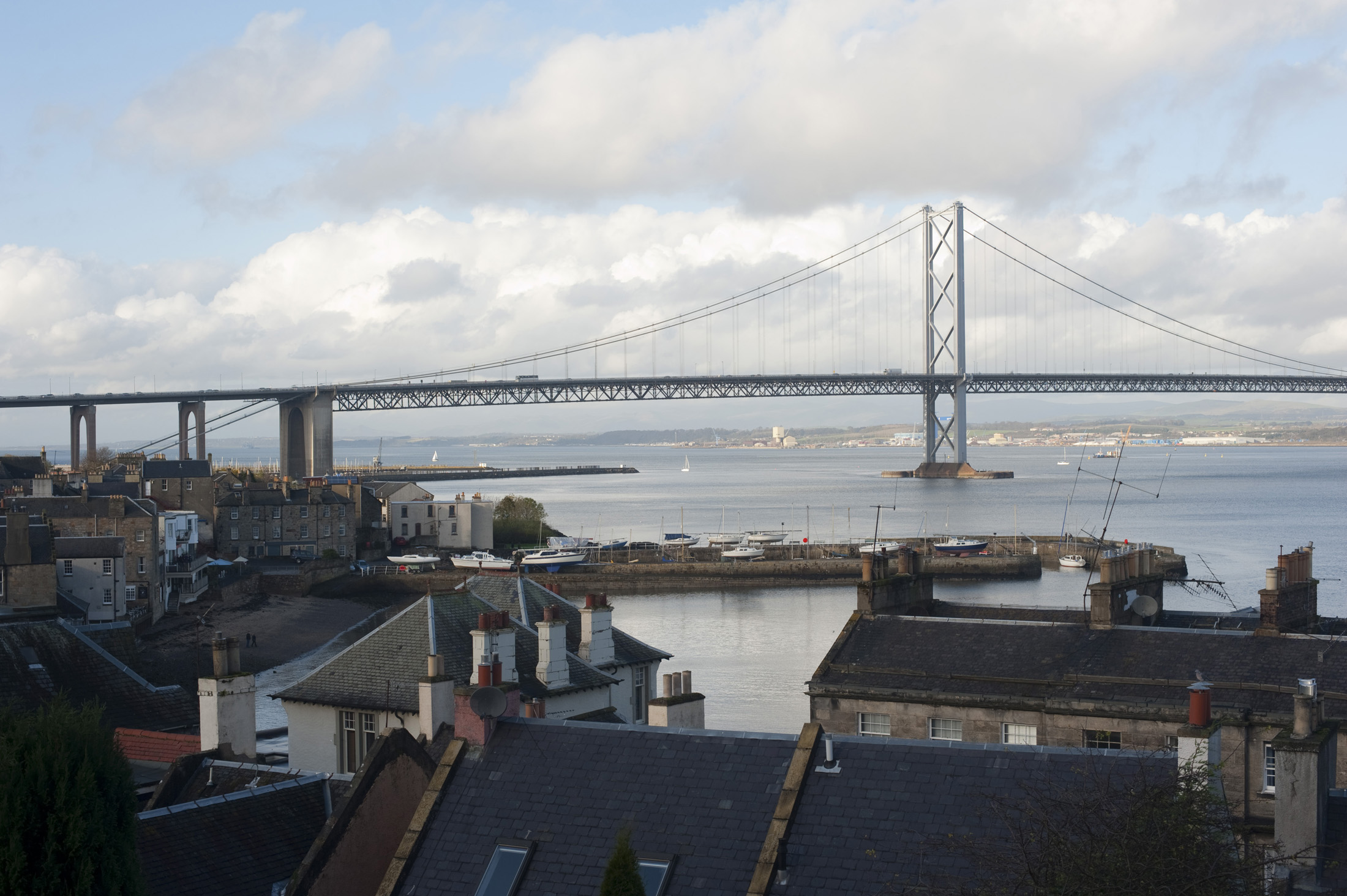 an image of forth road bridge seen from queensferry, West Lothain