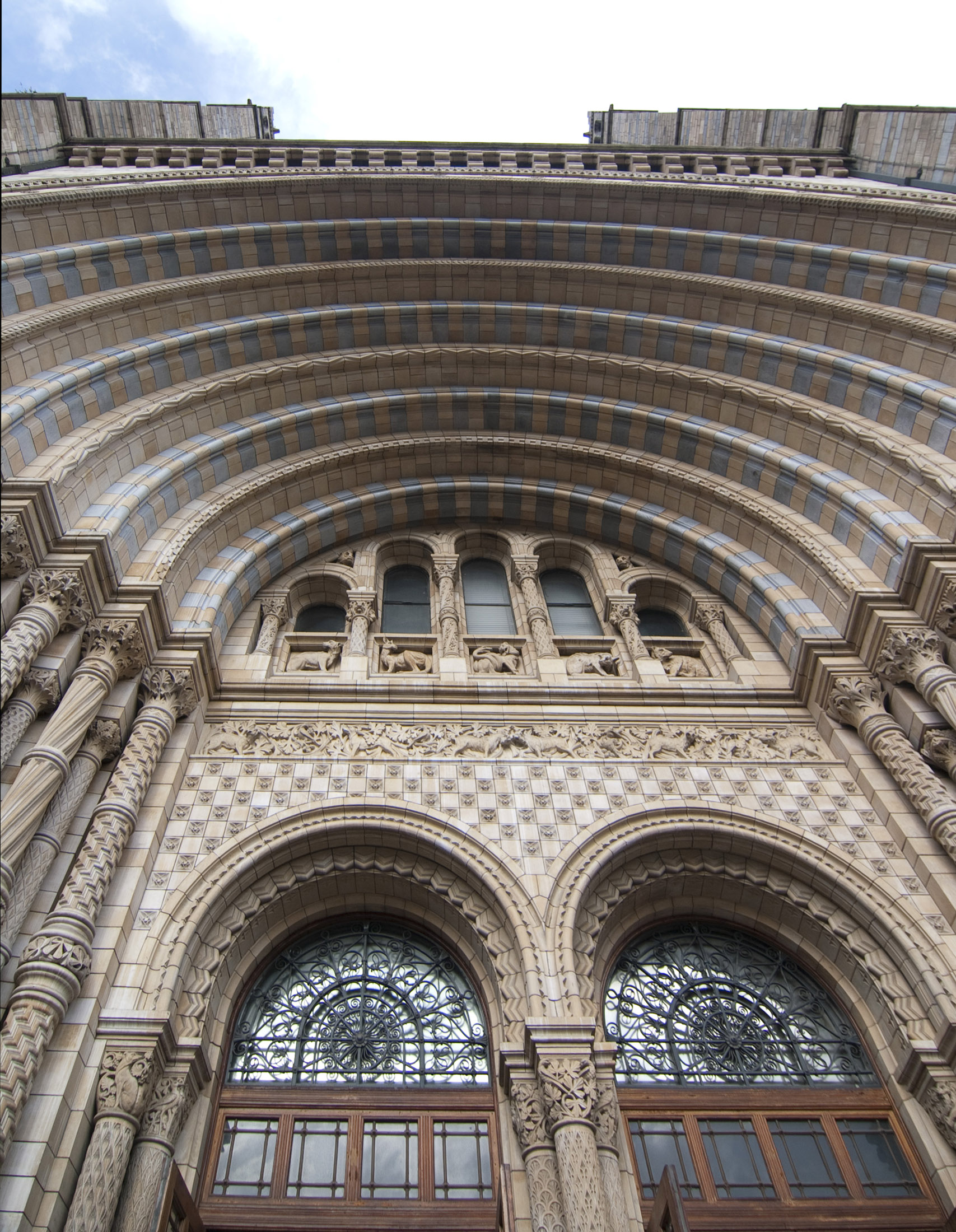 an image of grand entrance to londons natural history museum on the Cromwell road