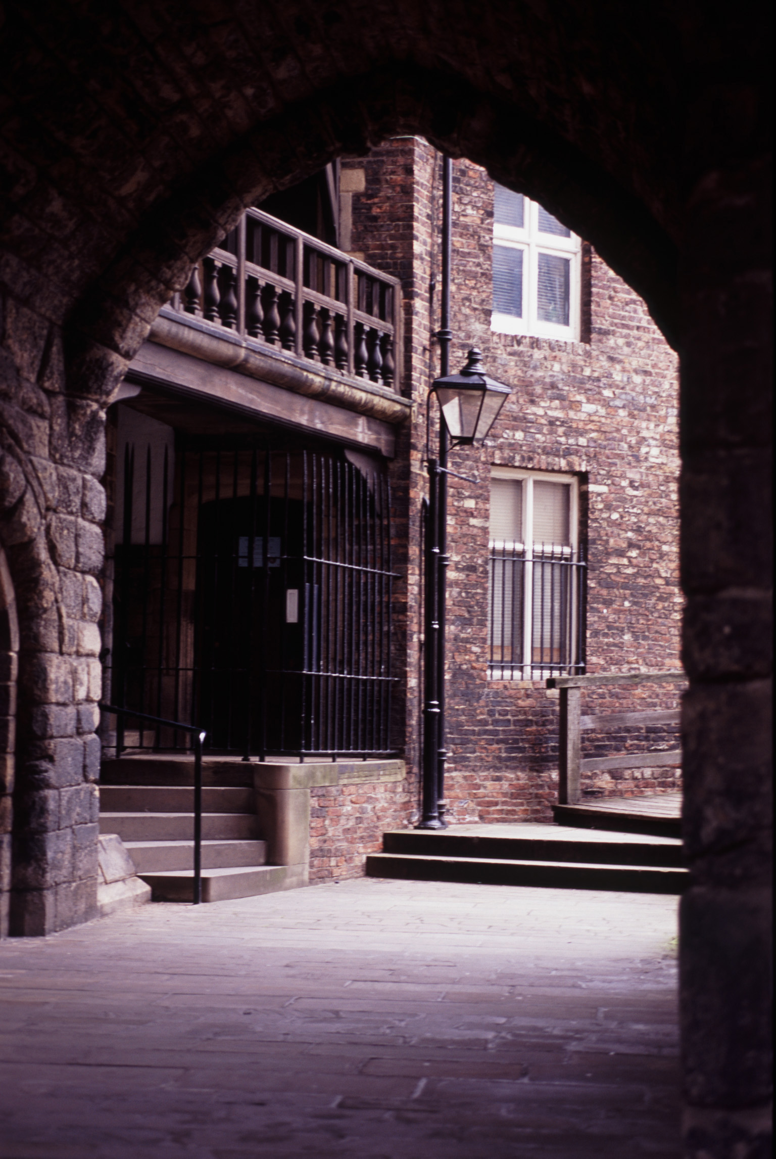 an image of Historic British Castle, a medieval fortification in Newcastle upon Tyne, England, which gave the City of Newcastle its name.